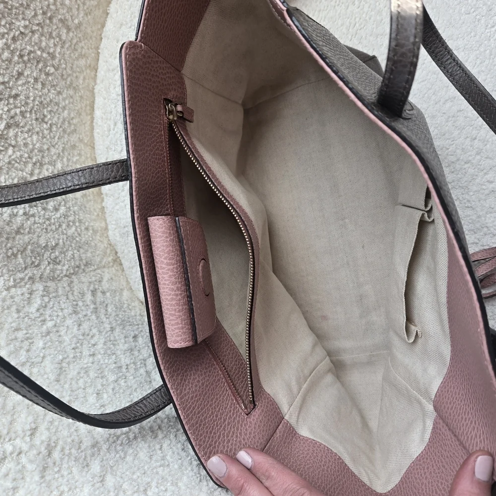 Gucci Leather Swing Tote Bag - Picture 3 of 17